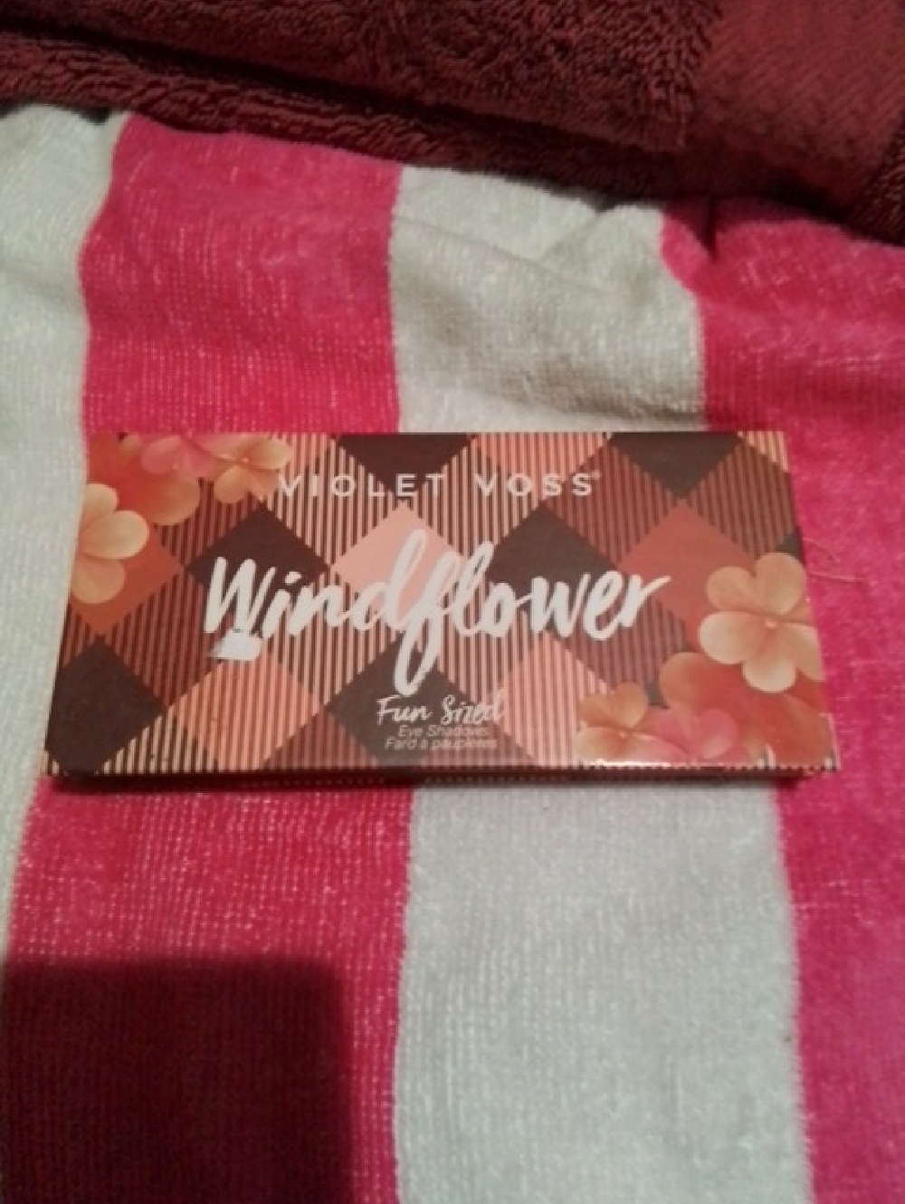 Violet Voss Windflower Mini Eyeshadow Palette - Morphe Fan Makeup Brush